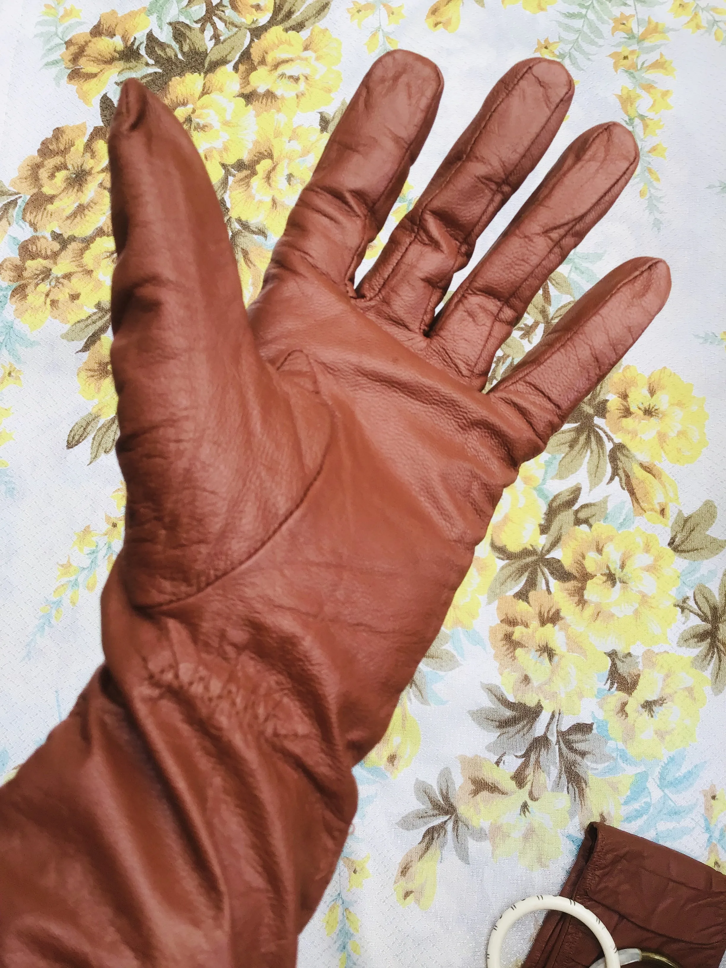 1960s Vintage Tan Brown Faux Leather Gauntlet Gloves • S/M