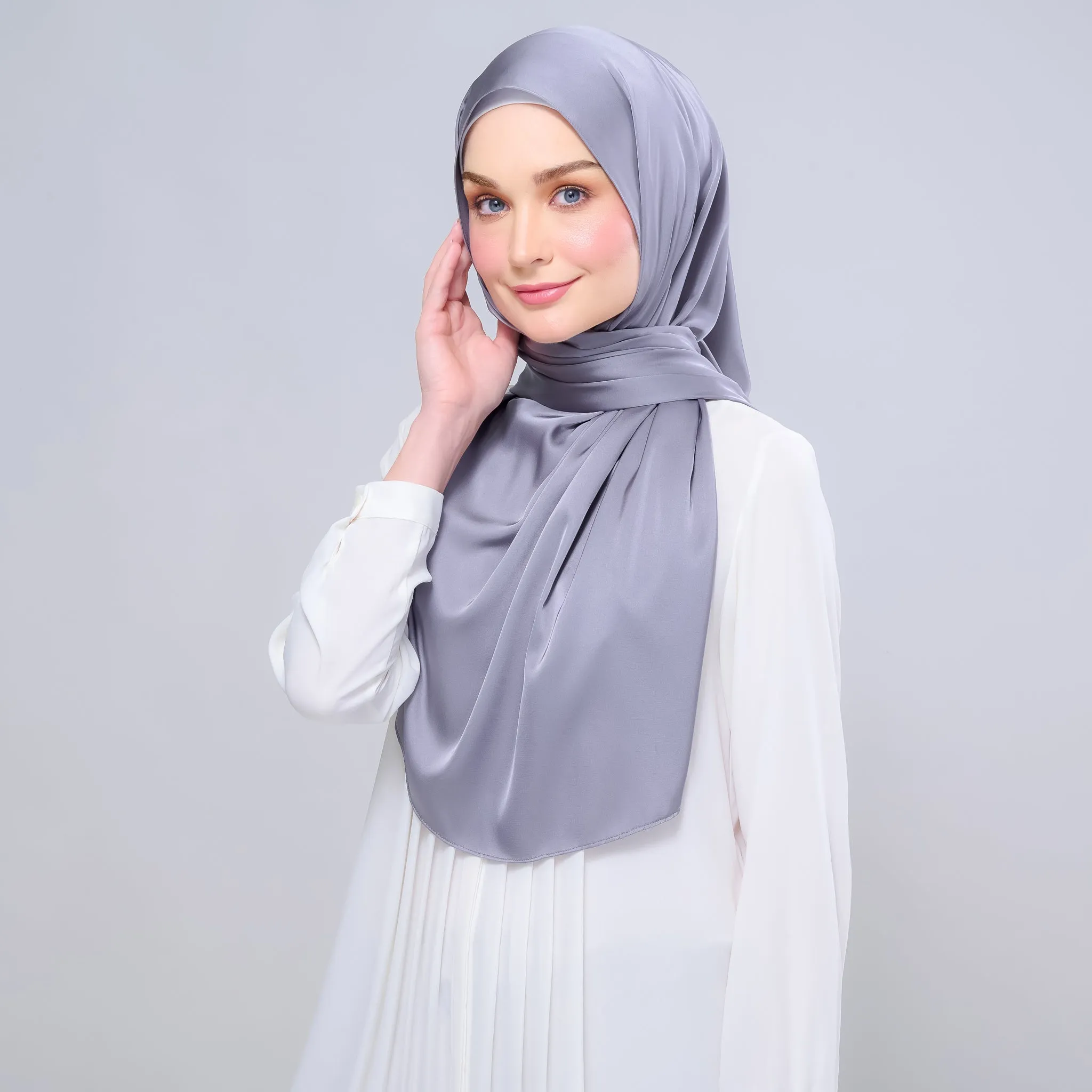 Instant Tag n' Go Shawl  | Satin Silk in Titanium Grey