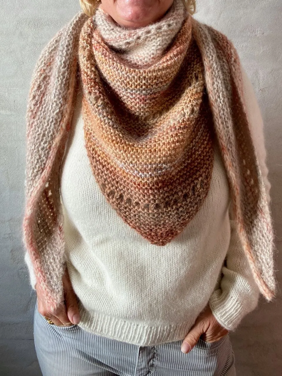 Save the yarn shawl by Inge-Lis Holst and Katrine Hannibal, knitting pattern