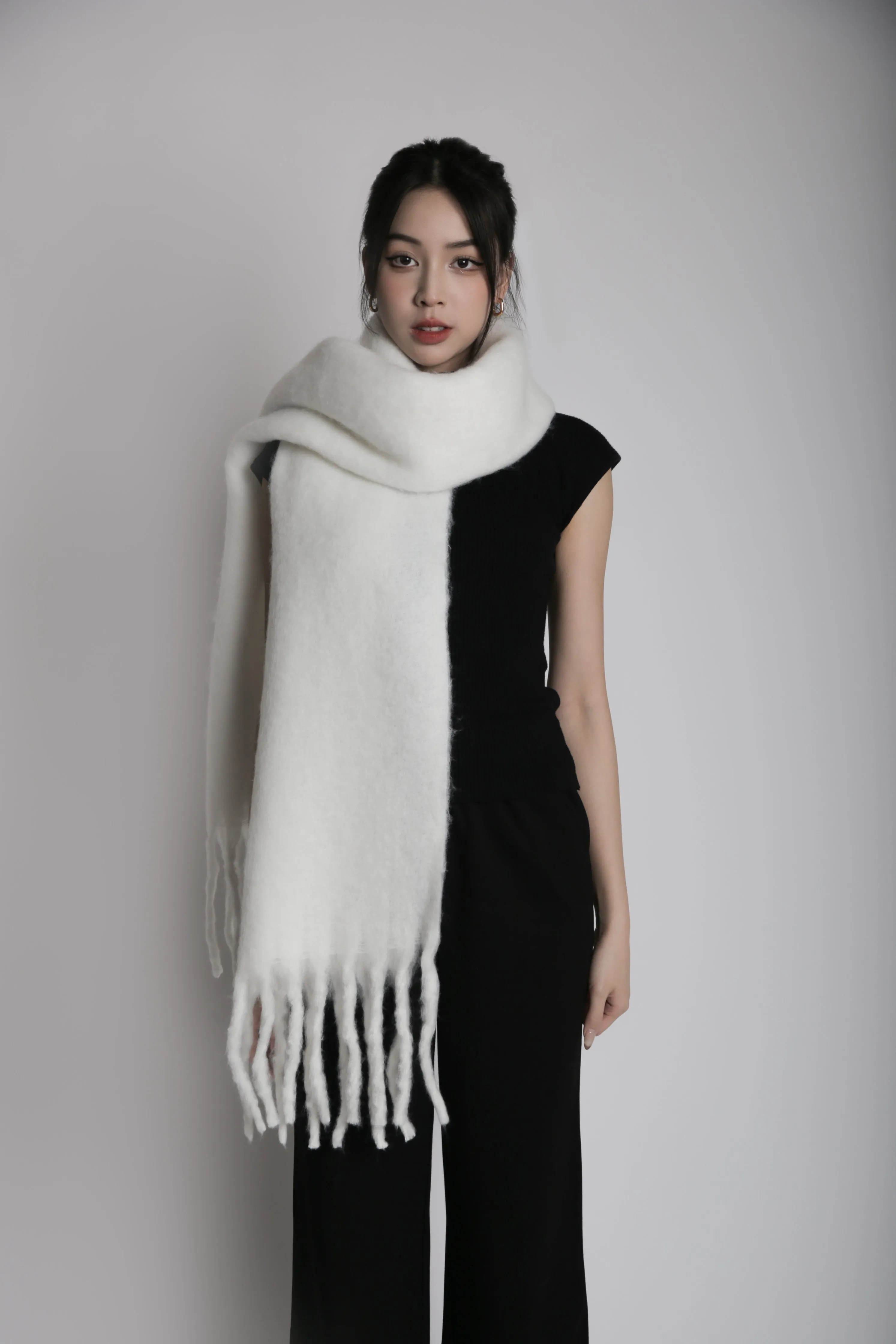 Thick Fringed Wool Scarf (Multi-Color)