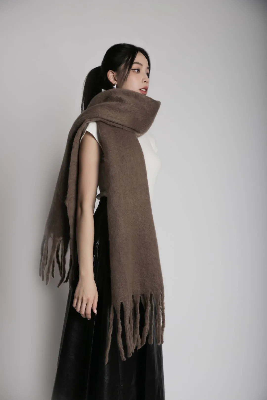 Thick Fringed Wool Scarf (Multi-Color)